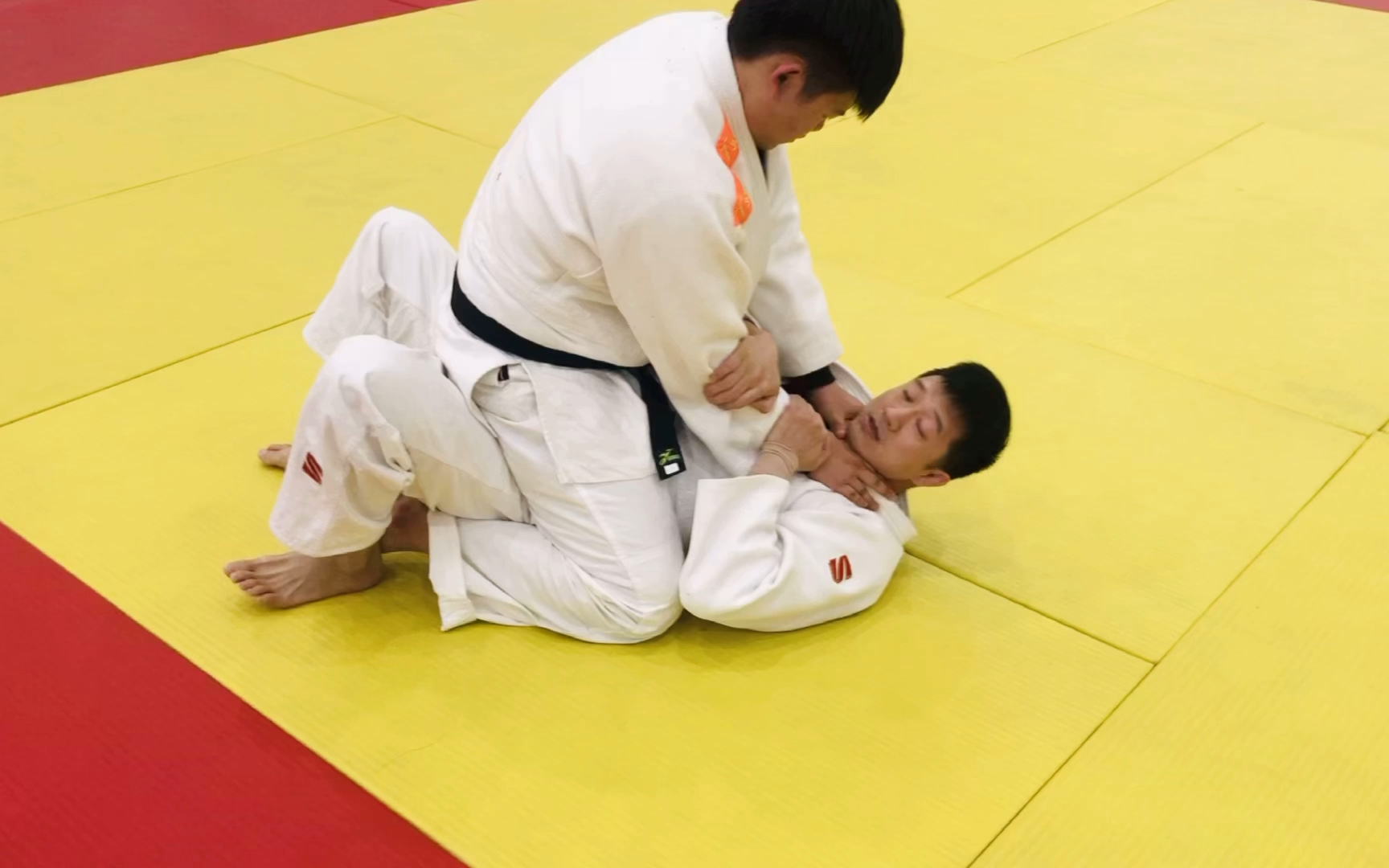 柔道教学【寝技的杠杆运用】_哔哩哔哩 (゜-゜)つロ 干杯~-bilibili