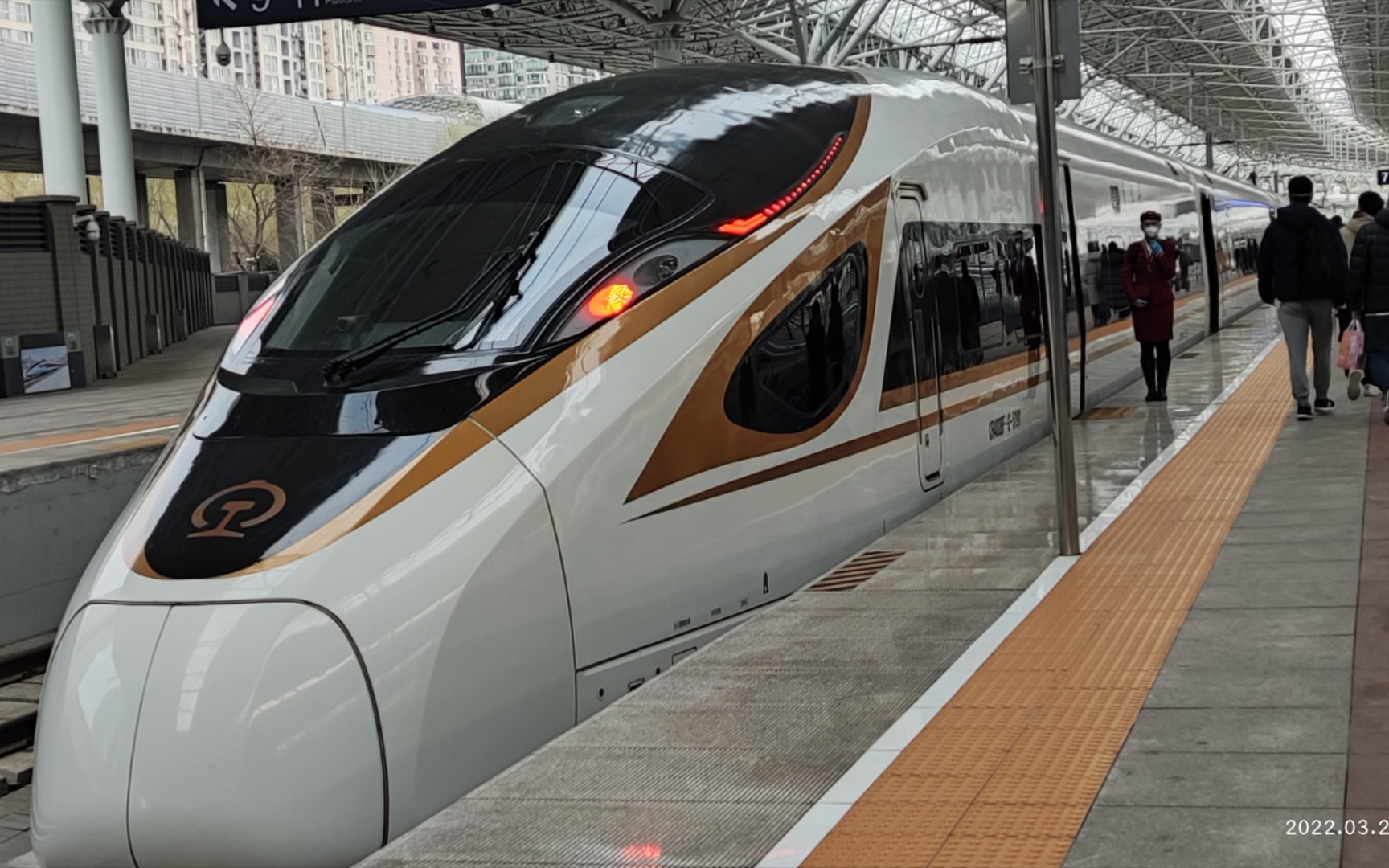 众所周知,g8883次列车由智能动车担当