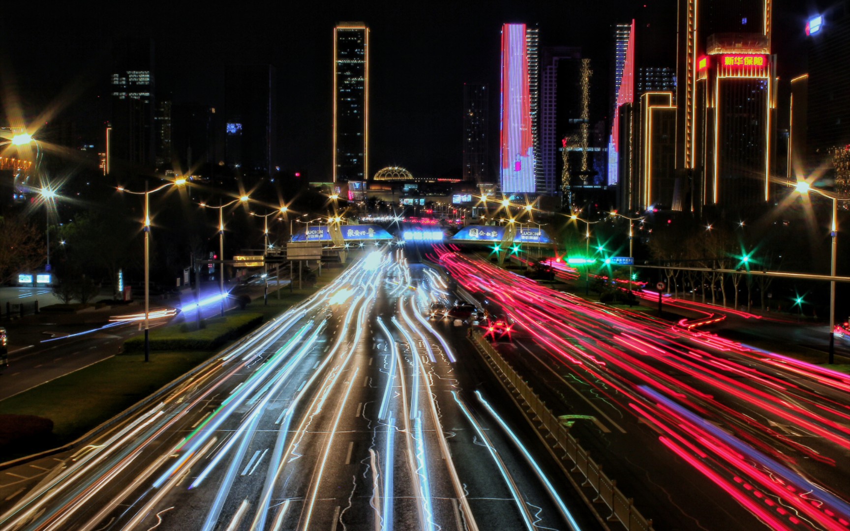 济南经十路车水马龙 单反摄影 eos60d_哔哩哔哩_bilibili