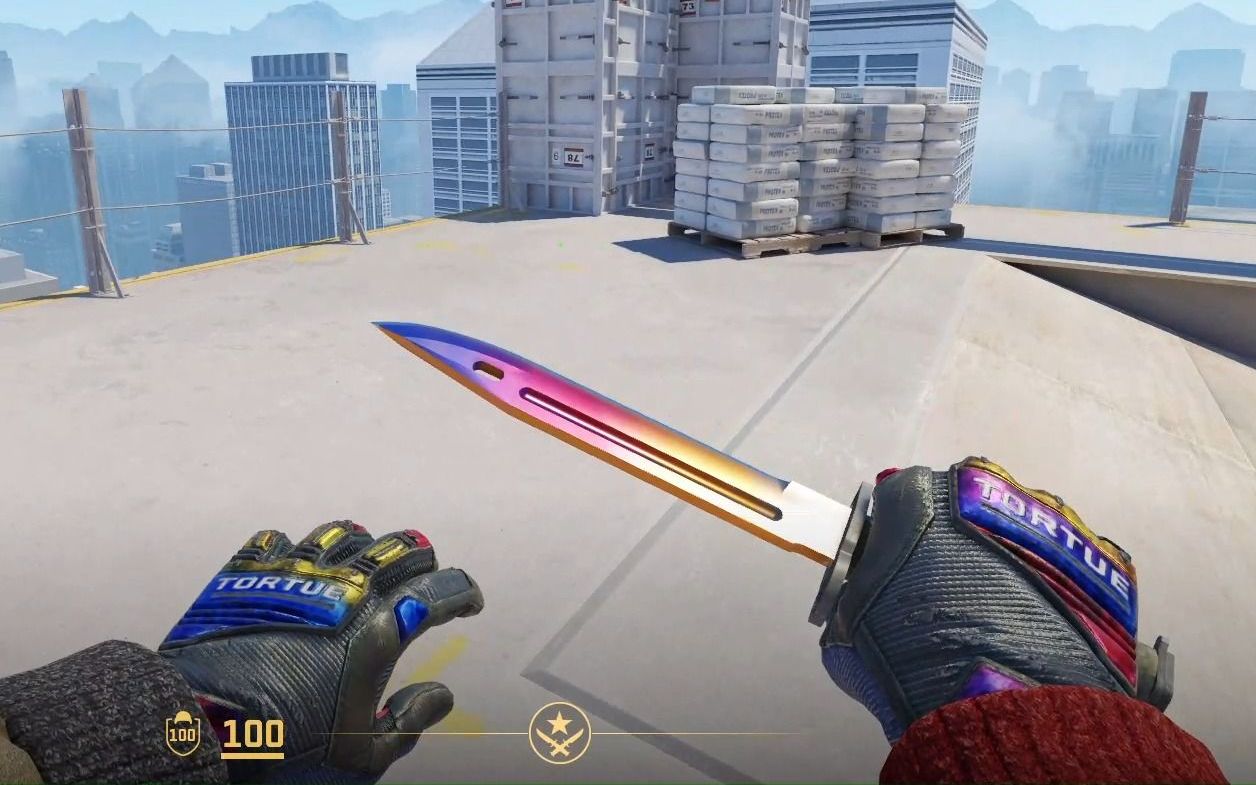 送你一把刺刀渐变之色!进来点个赞就送!人少机会特别大!