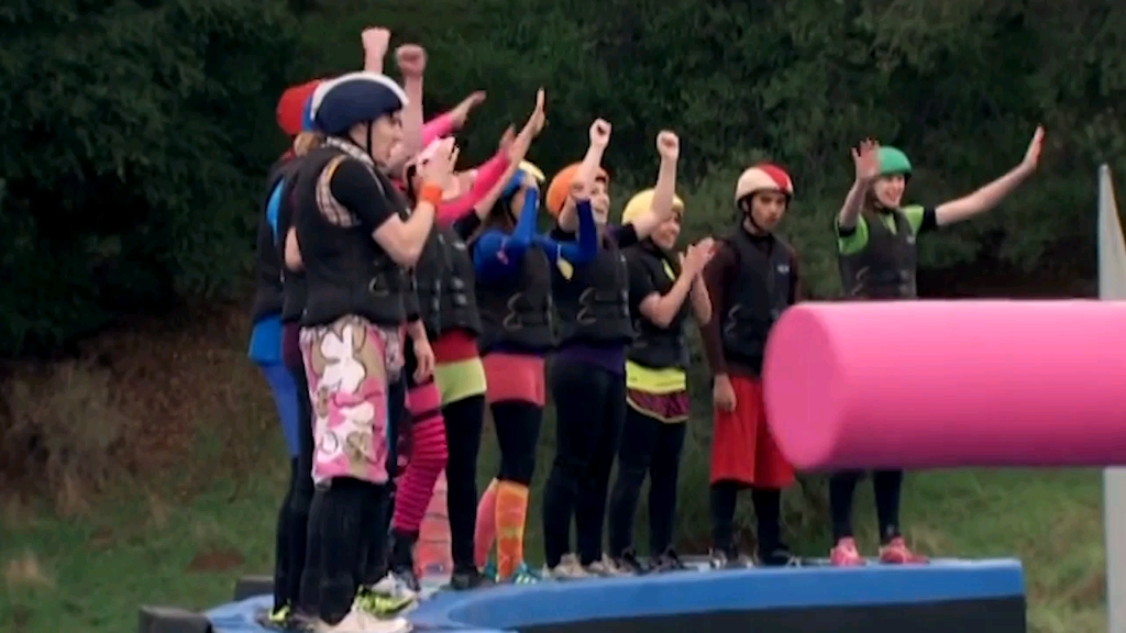 wipe out ,国外冲关综艺勇敢向前冲12