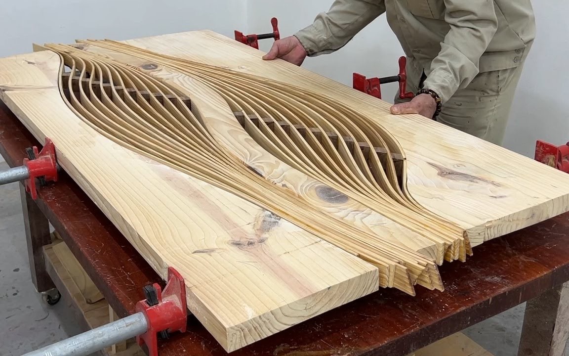 令人惊叹的木工艺术 - 打造一张具有艺术曲线的桌子