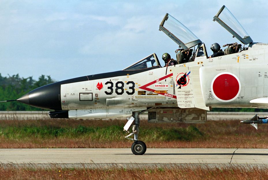 饲料的反击——f4ej 三分钟五杀