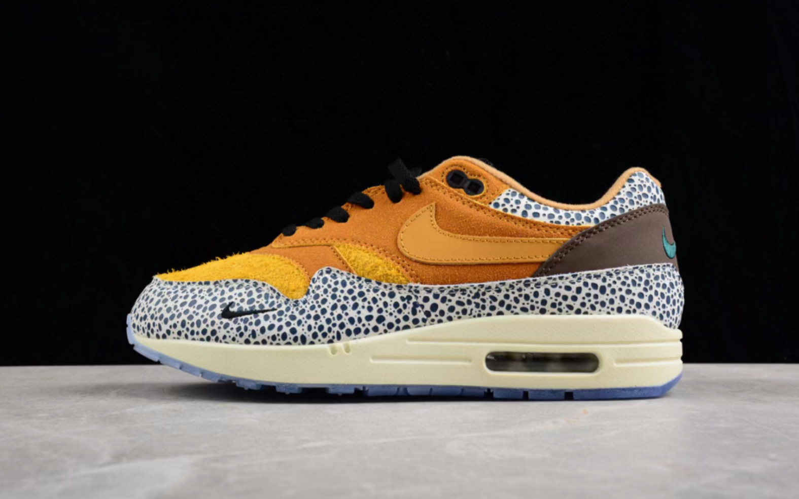 耐克 nike air max 1 safari atoms 麂皮石斑纹复古气垫跑步鞋665873