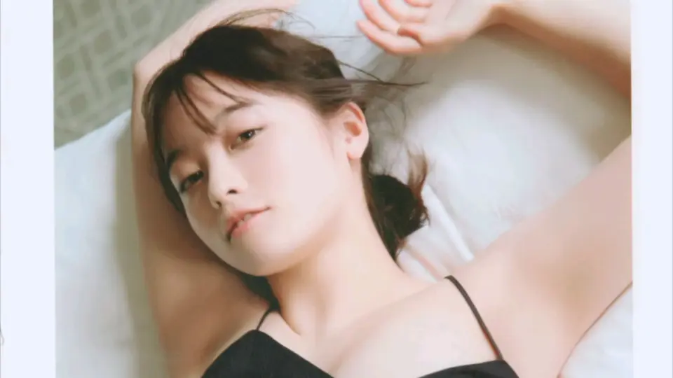 橋本環奈 写真集 NATUREL 専門ショップ - その他