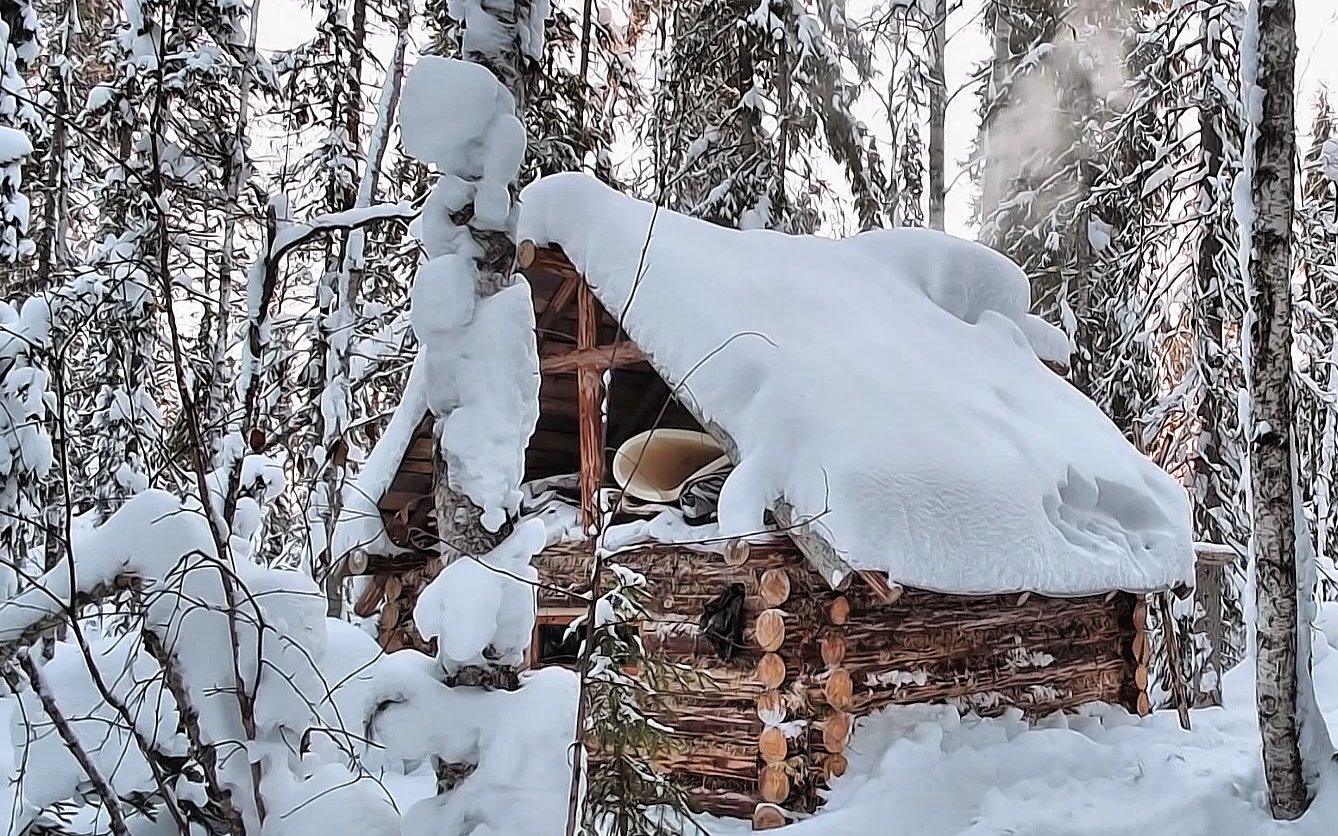 [图]【Forest Film雪中小屋01】小伙在森林雪中小木屋过夜，带你领略俄罗斯雪地森林的美景