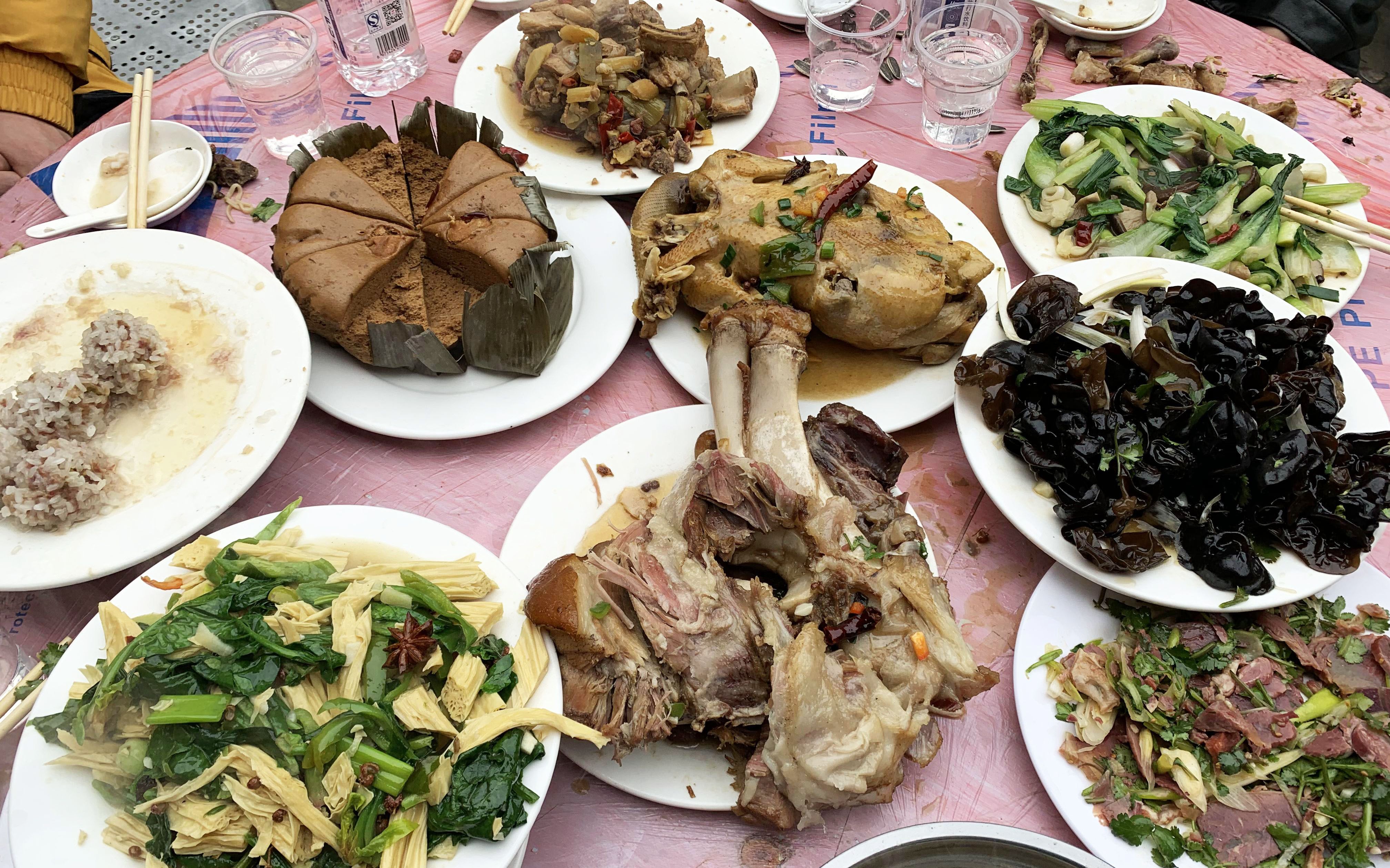 河南农村办酒席500元包桌全是硬菜大鱼大肉几十道看看值吗