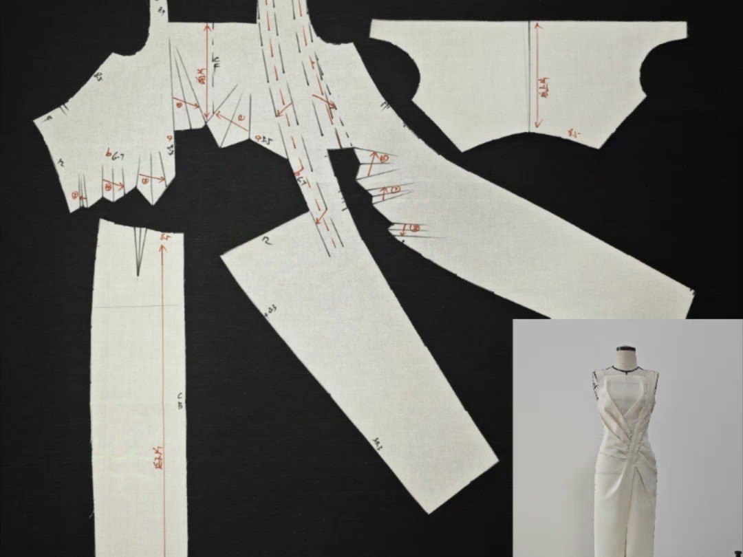 前片一块布,后片荡绺连衣裙—版型平面图