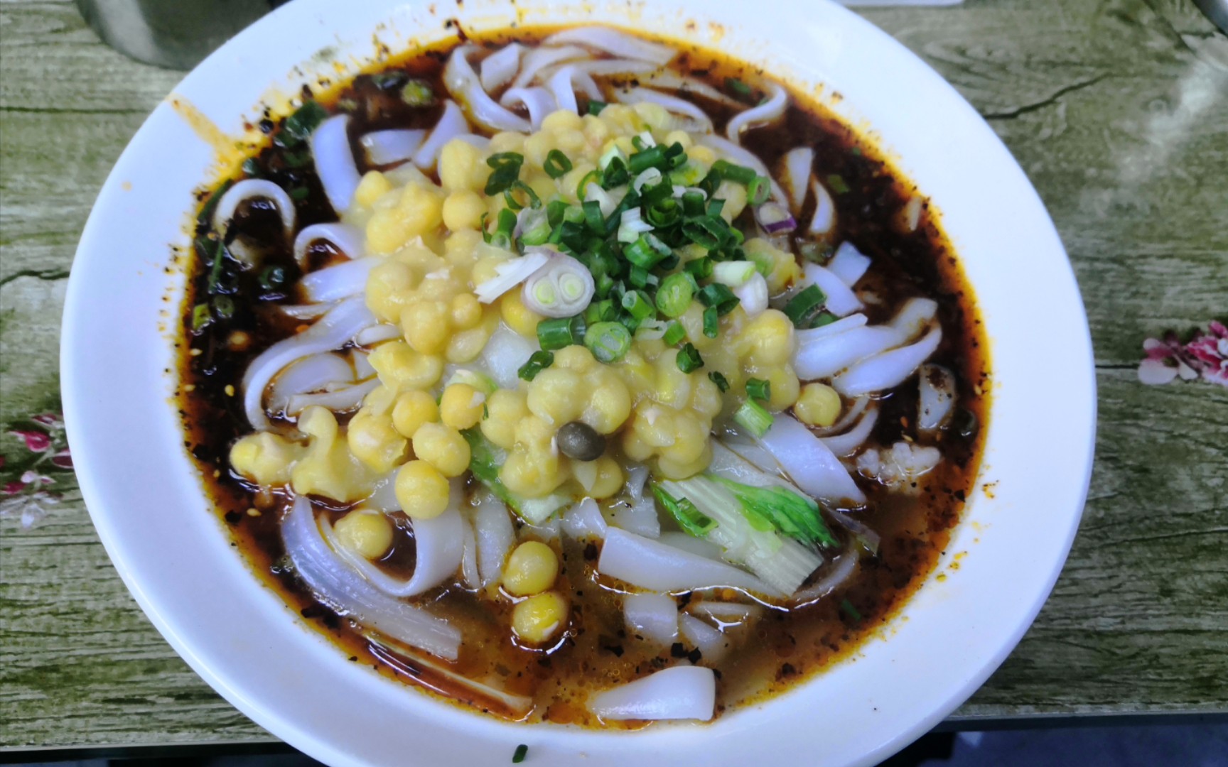 活动  【南充美食】安静地嗦一碗麻辣流豌豆河粉