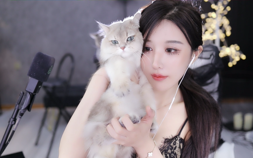 【斗鱼秀秀2021.11.13】和光同尘,与时舒卷_哔哩哔哩_bilibili