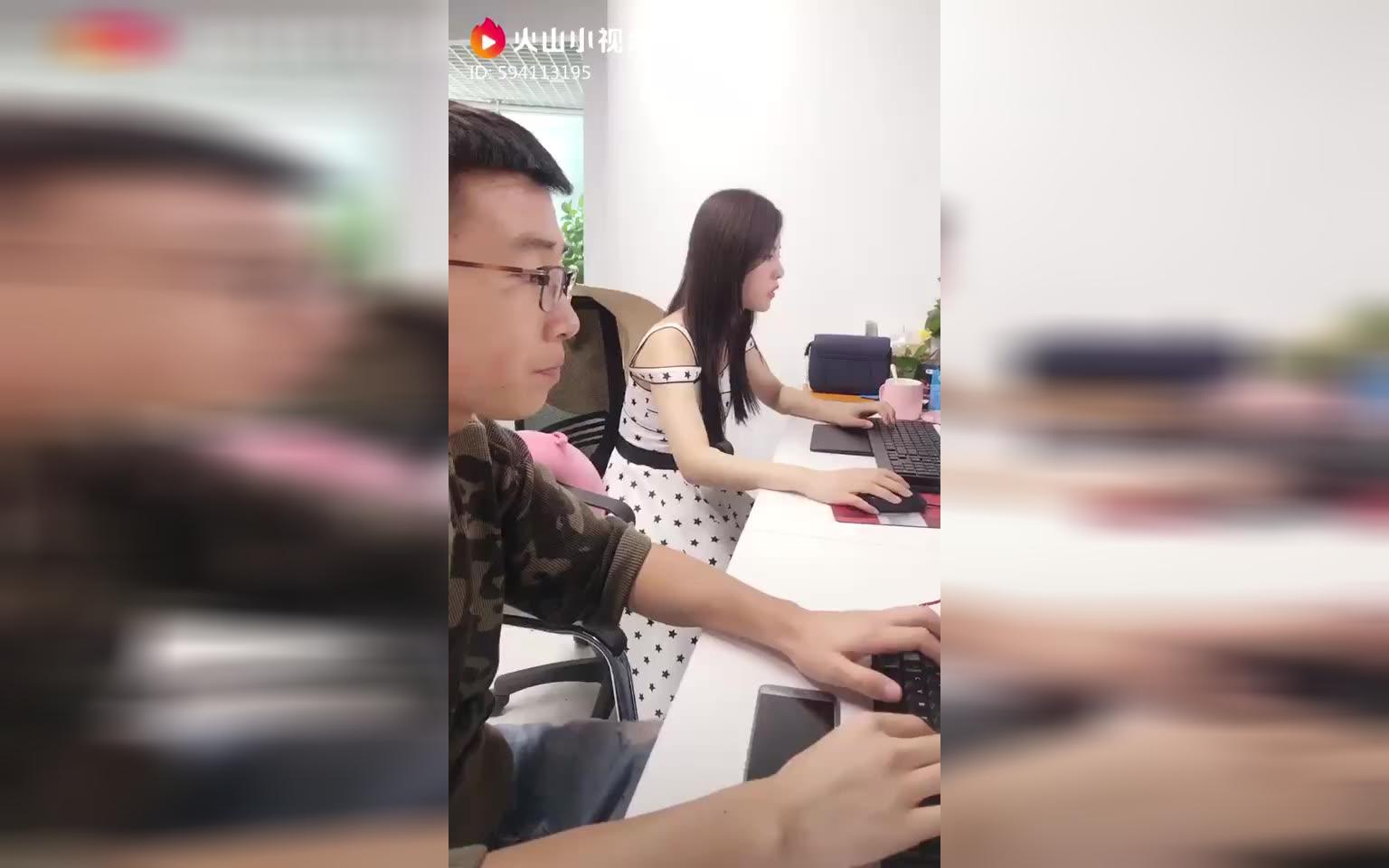 [图]美女：我错了吗？？？