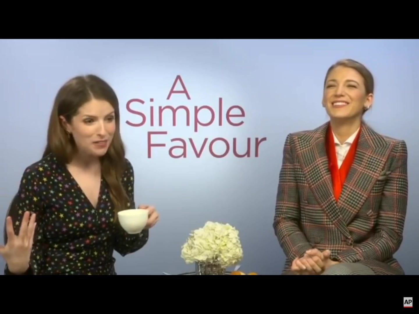 [图][Blake Lively] [Anna Kendrick] [A Simply Favor]Queen S与安娜为合拍的电影一个小忙做宣传