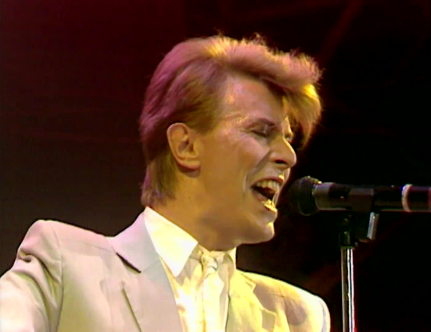 [图]【David Bowie】Modern Love (Live Aid 1985)