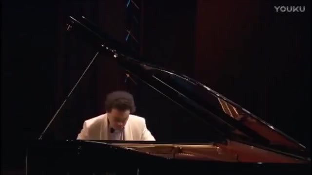 [图]Evgeny Kissin plays Liszt Sonata in B Minor 基辛演绎李斯特b小调奏鸣曲