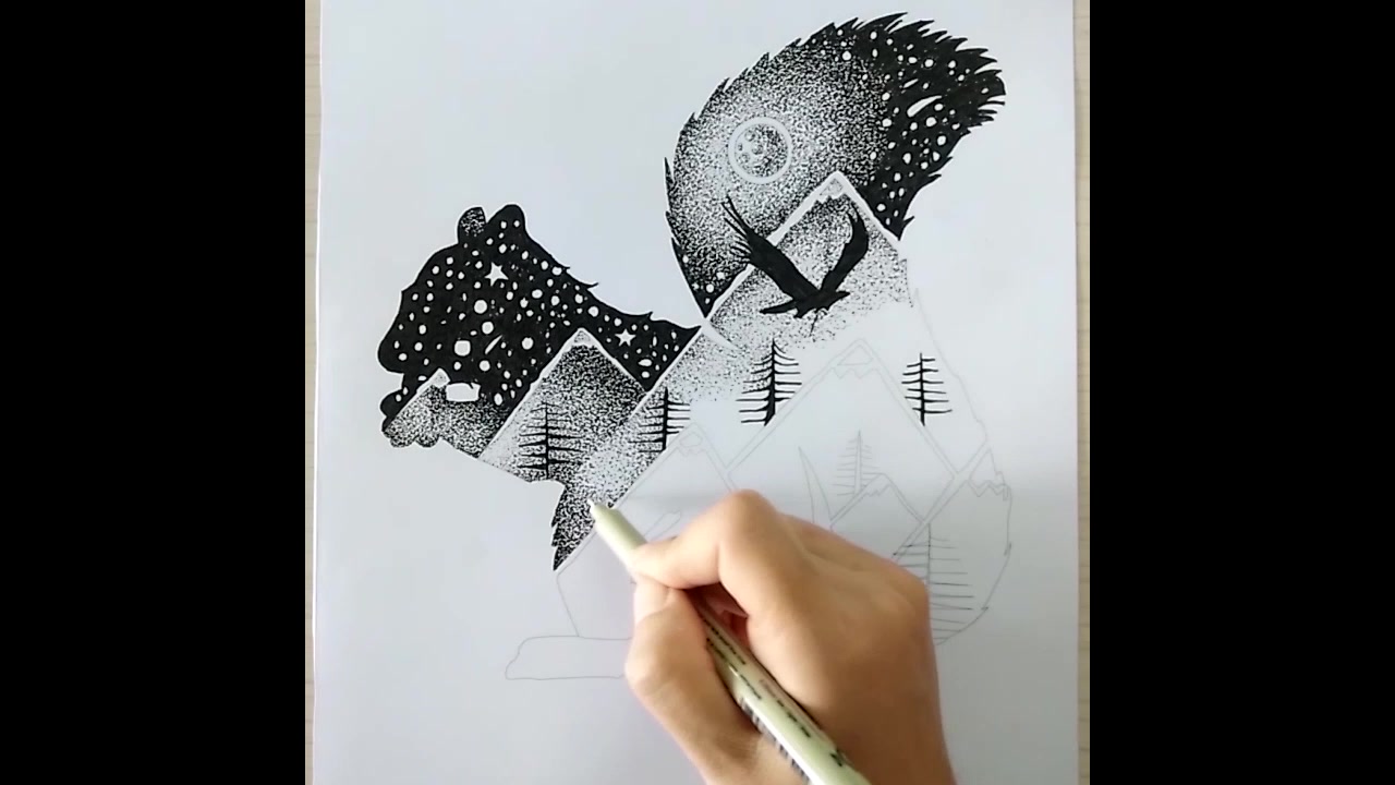 针笔画画一只松鼠