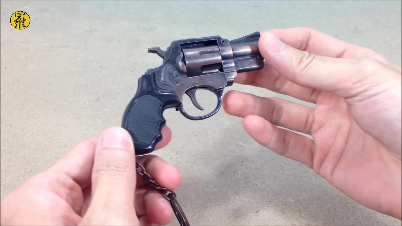 铜制迷你左轮手枪发射的这种弹药你们见过吗