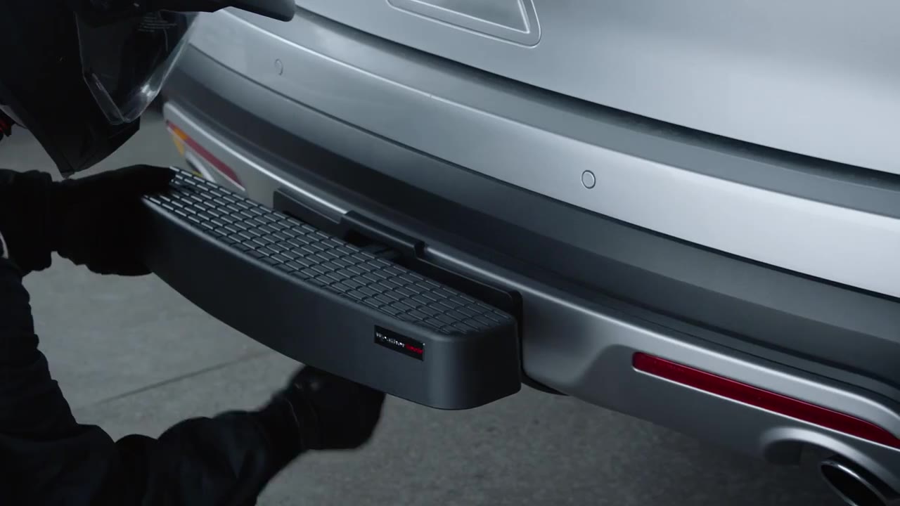 [图]WeatherTech - 停车场里的忍者