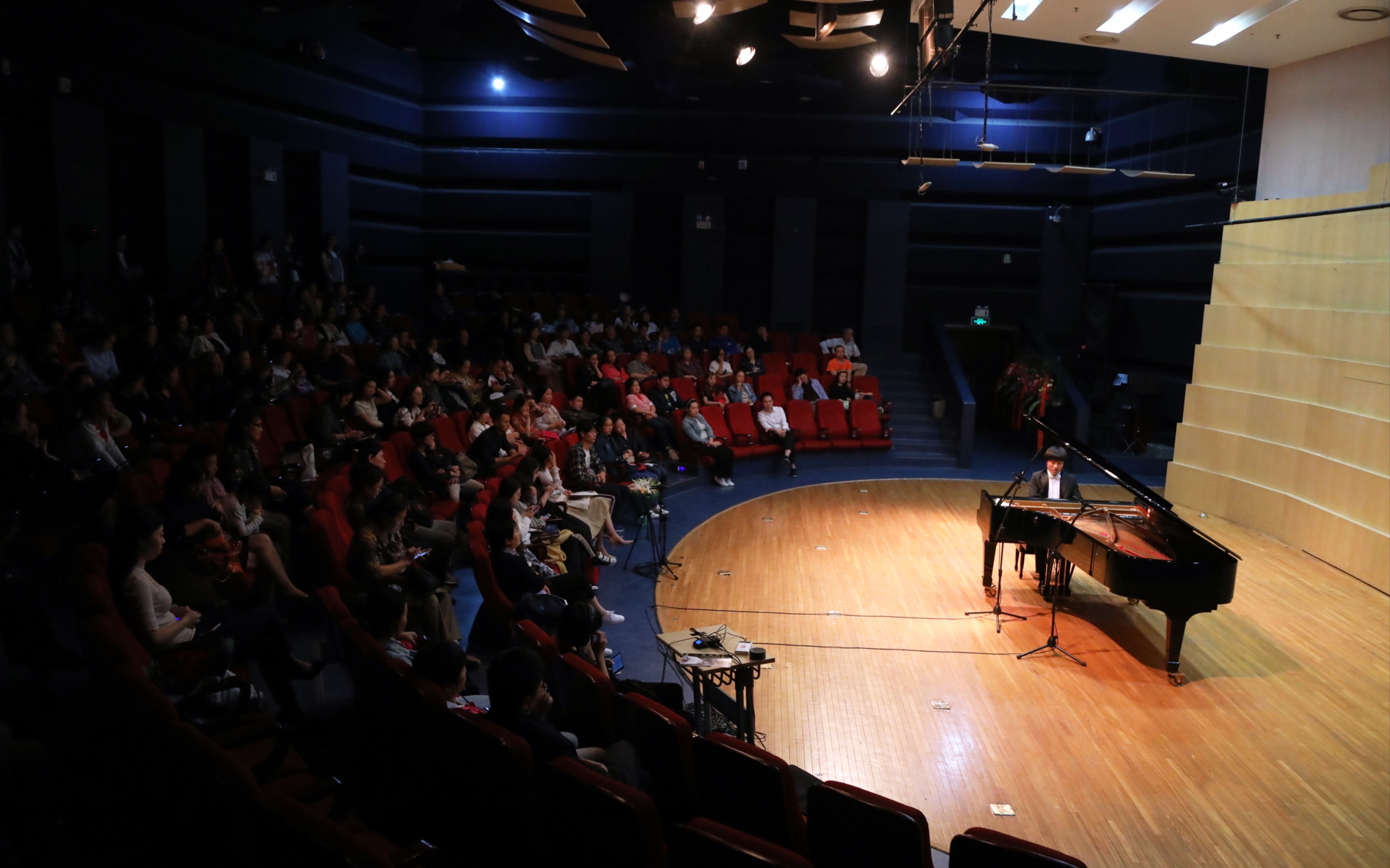 [图]【顺顺】李斯特 钟 音乐会现场版 中央音乐学院演奏厅2018年9月24