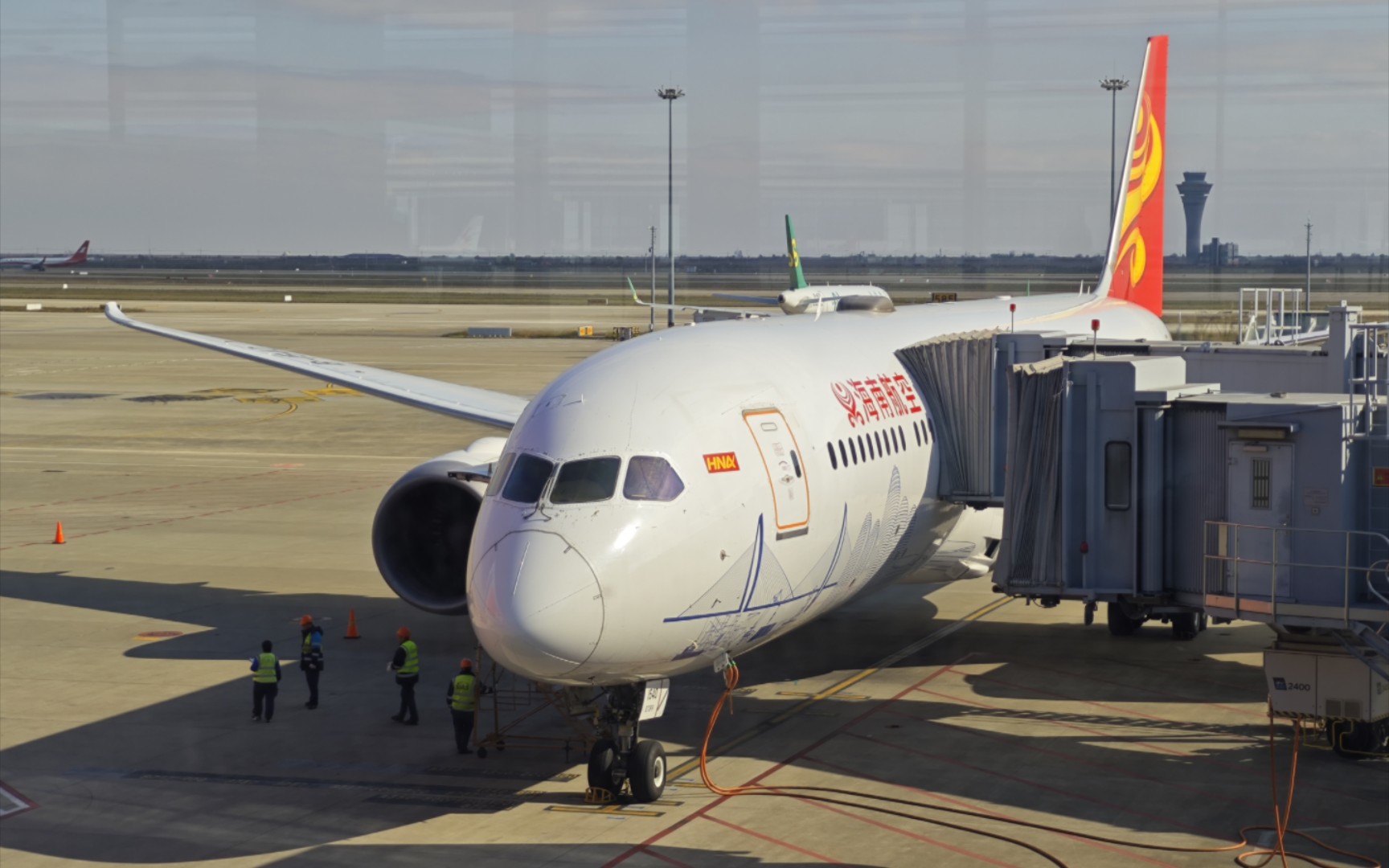 海航彩绘787北京飞上海