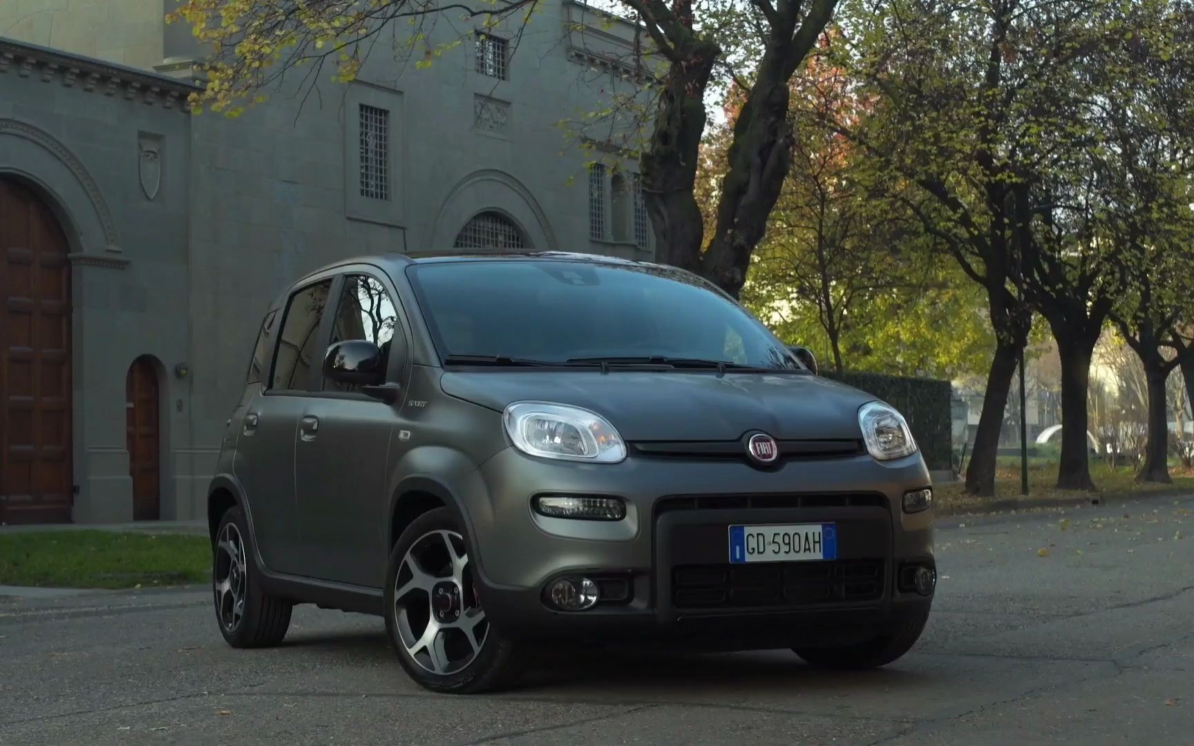 2021款菲亚特(fiat)panda sport_新增混动系统_哔哩哔哩 (゜-゜)つロ