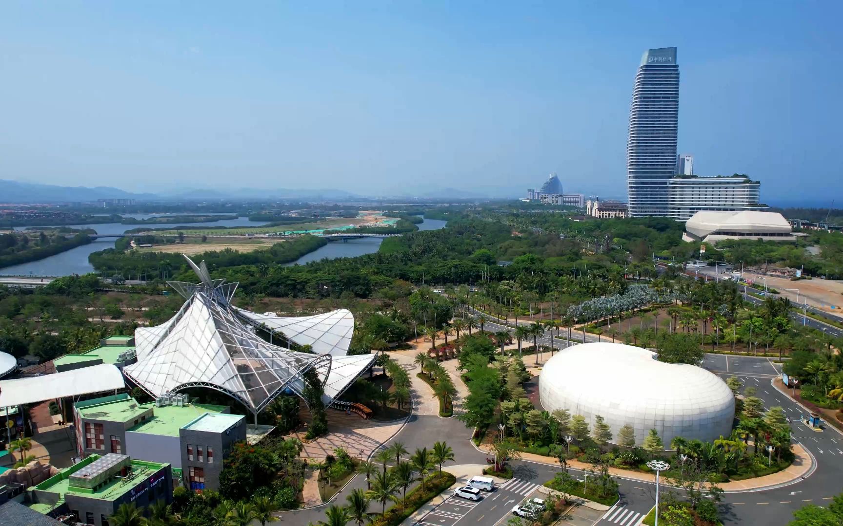 228国道自驾精选航拍之101海南三亚海棠湾海棠广场