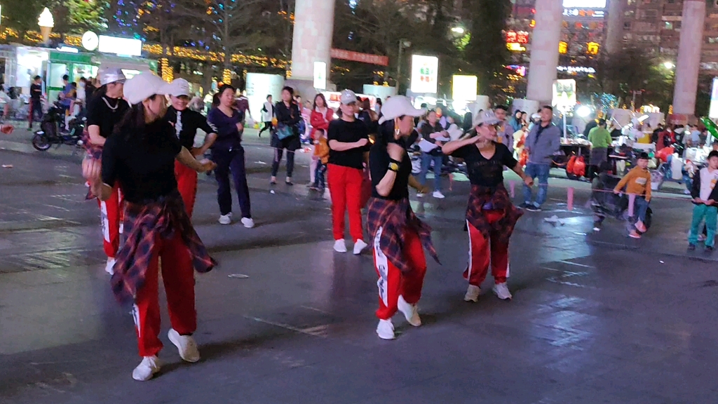 [图]下雨了，南方干旱逢甘露，《迎春花》祝大家花开富贵