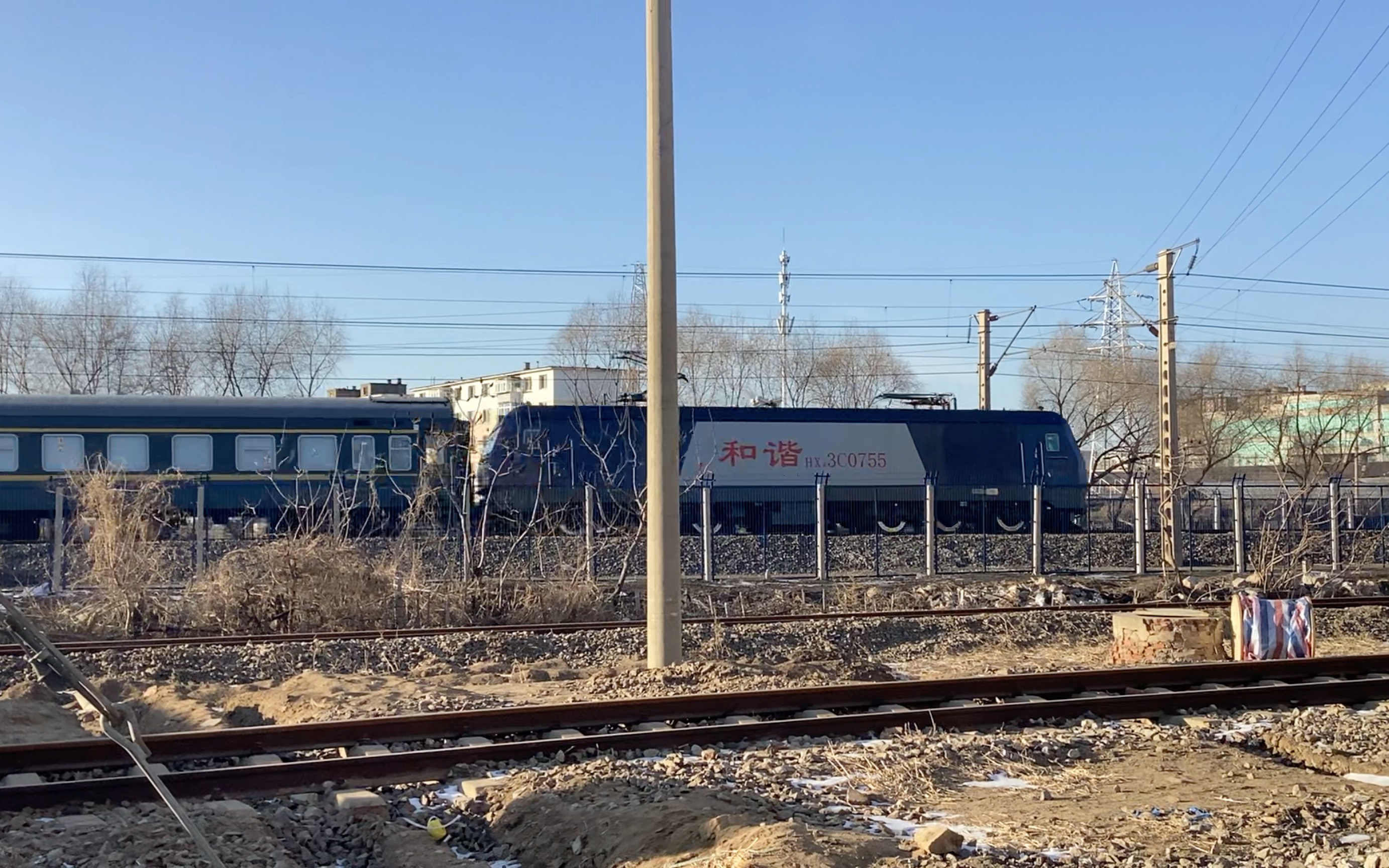 沈局沈段hxd3c0755加25g通过机位