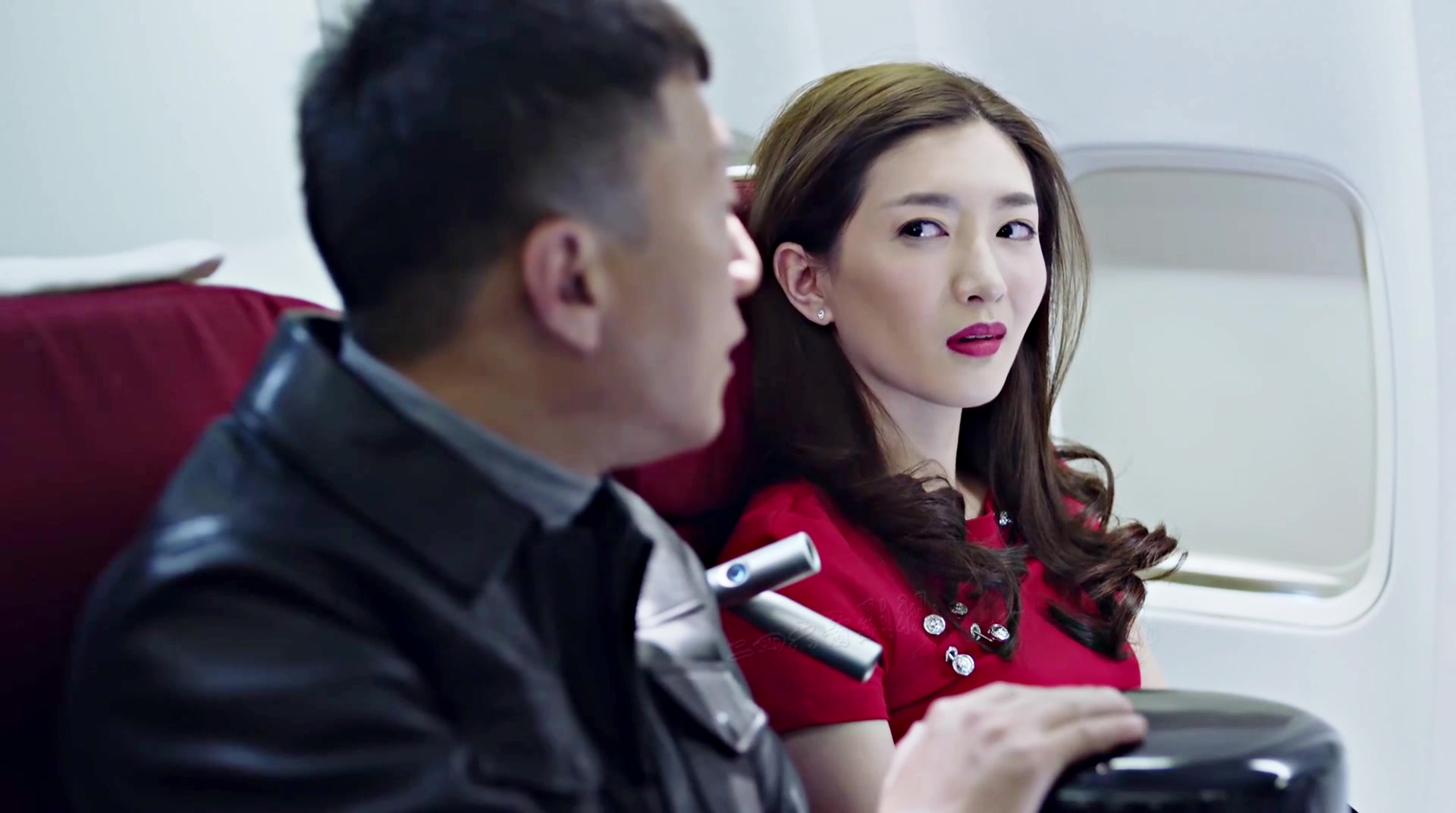 陆远第一次与江莱见面,就开启了怼人模式,怼的江莱无言以对