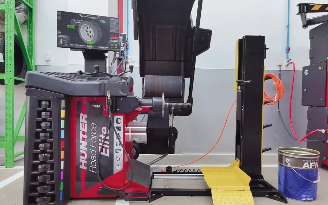 专门解决轮胎动平衡引起的抖动,震动等问题.