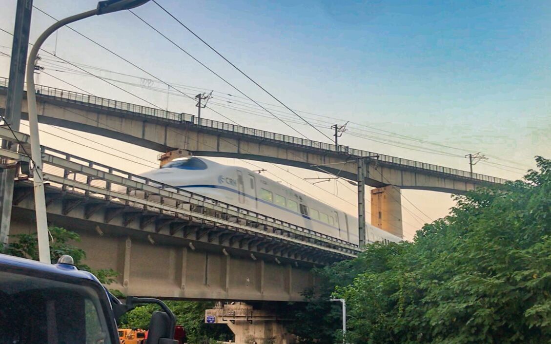 crh2c動車組2097,2094號編成重聯擔當的上海——合