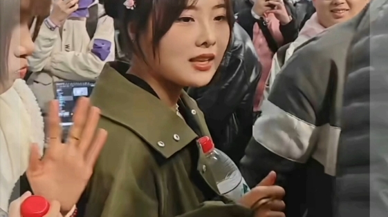 宴宁漂亮的美女.