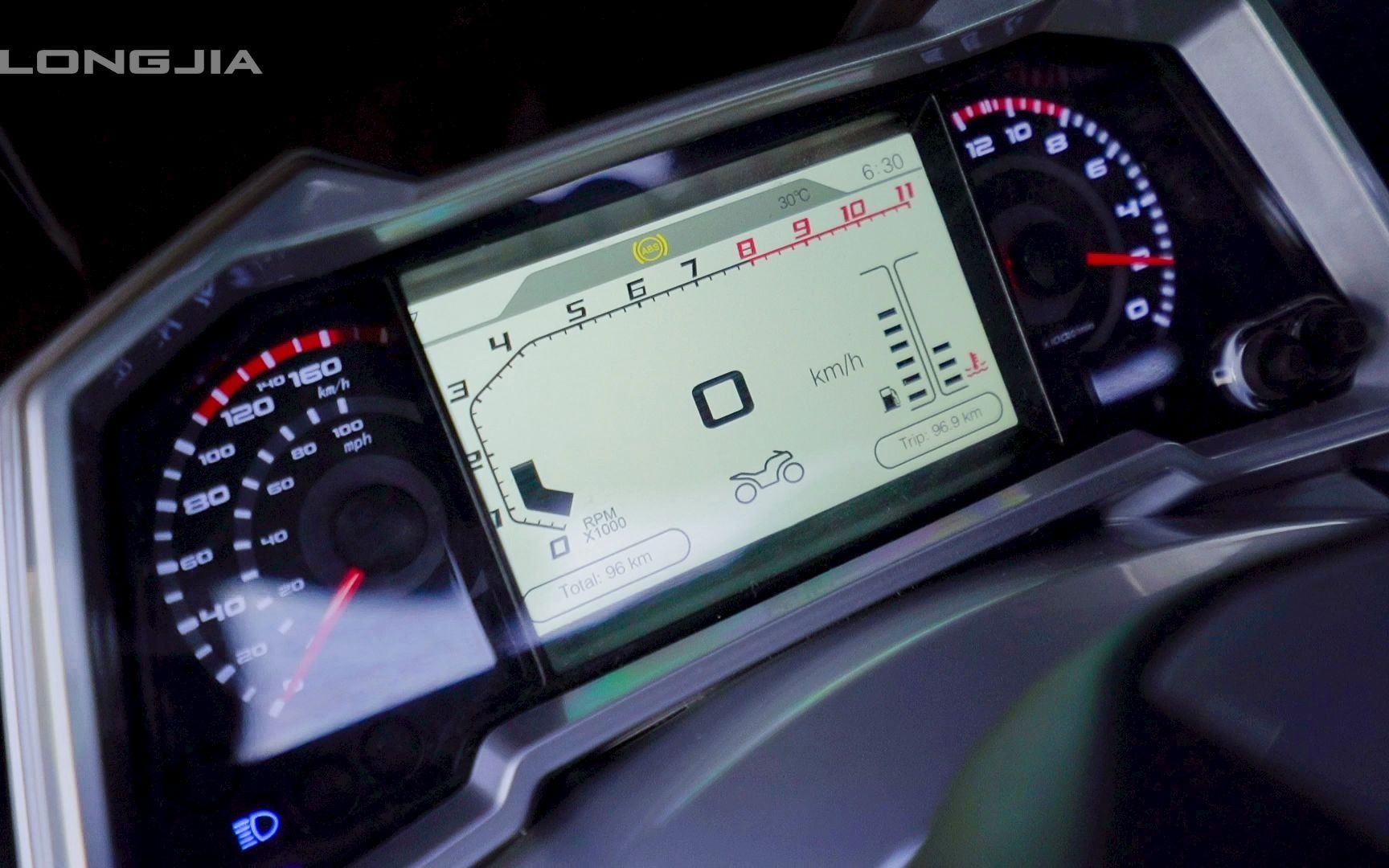 超高颜值 硬核实力兼具601560156015龙嘉vmaxie 30001