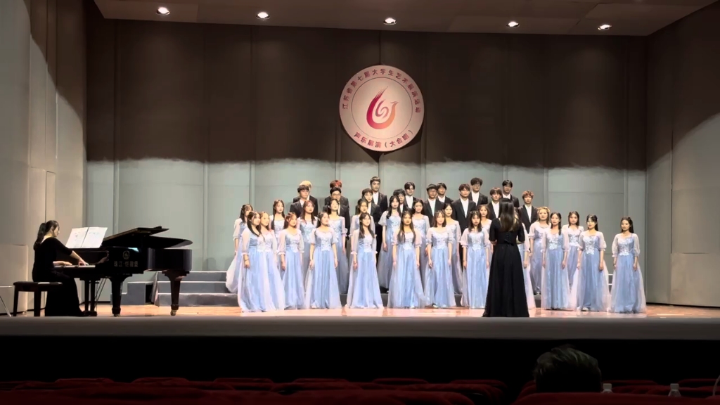 第七届江苏省大艺展《满城烟花》