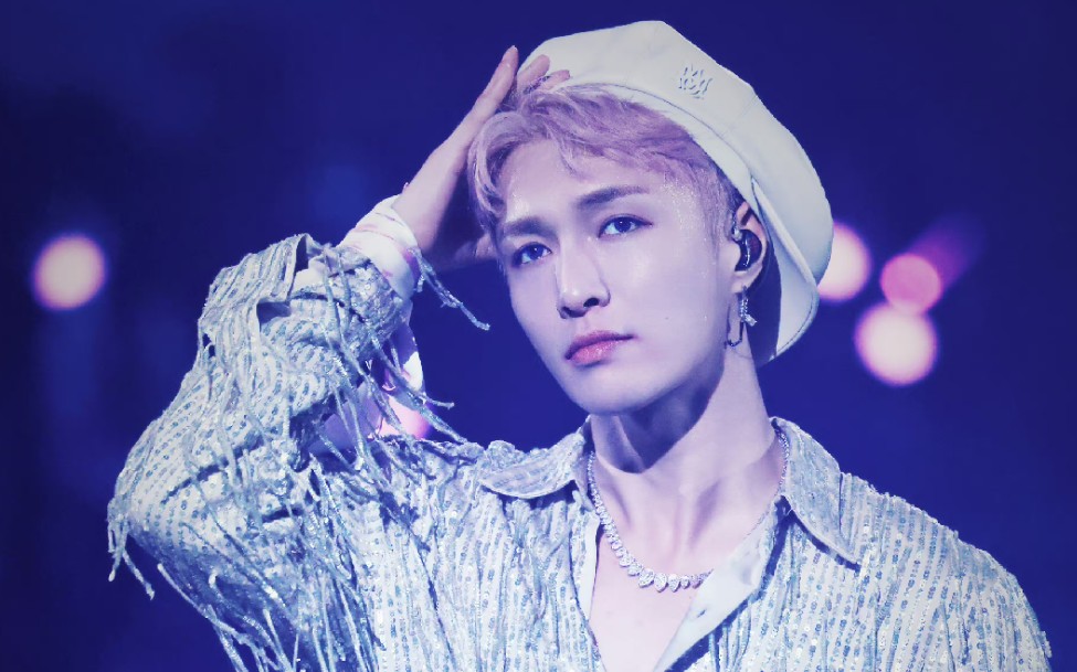 【张艺兴深圳演唱会】boom 救命啊他跳拉丁了!