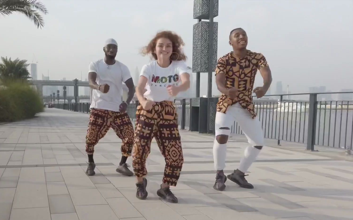 motodancers迪拜新舞afrobeatsafrodancemixkarina20200825给你创作