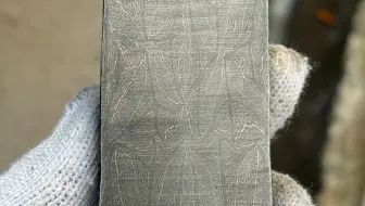 国内刀匠耗时150个工时锻造上万层大马士革璀璨星空纹，锻造过程极度解压，成品花纹堪称天花板艺术品，被国内某神秘土豪选中制作八面汉剑，期待成品的颜值的请关注我。
