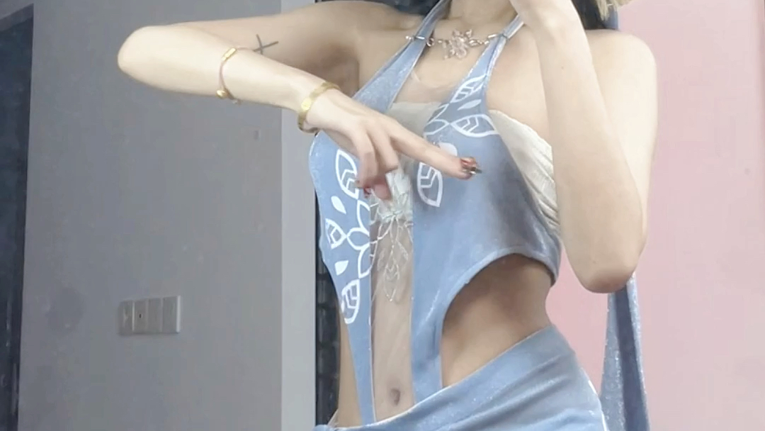 【大妖妖】永劫无间cos顾清寒泳装