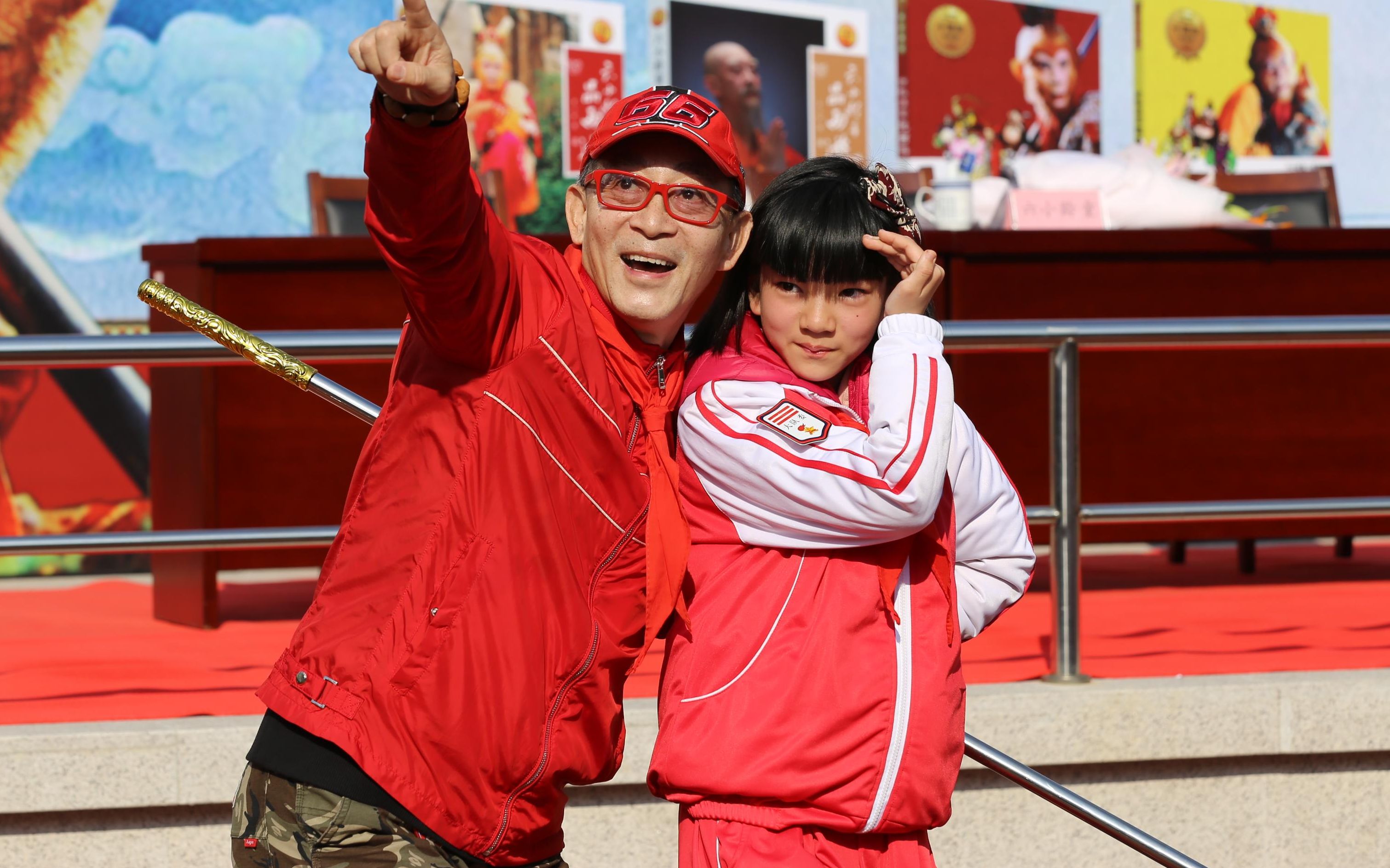 说出你的故事:六小龄童现场表演金箍棒,还是当年的猴哥!