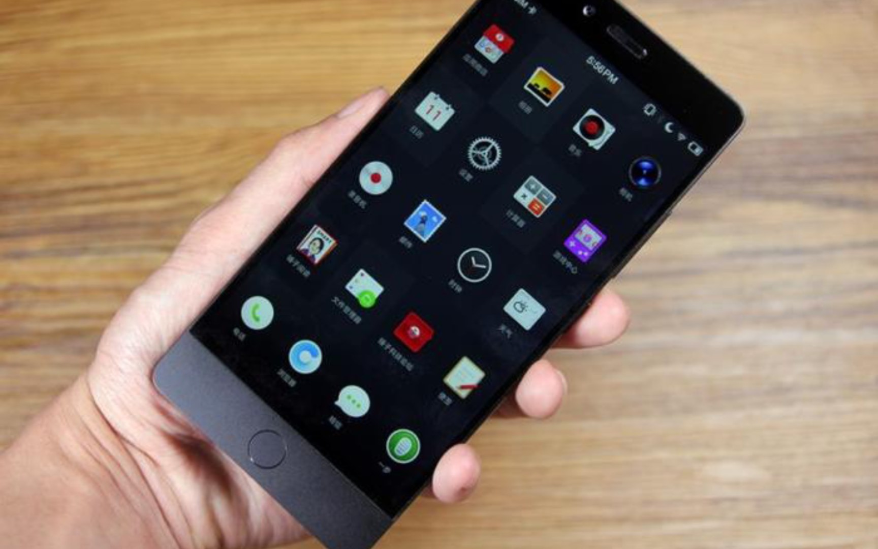 坚果pro宣传片,转自锤子官方