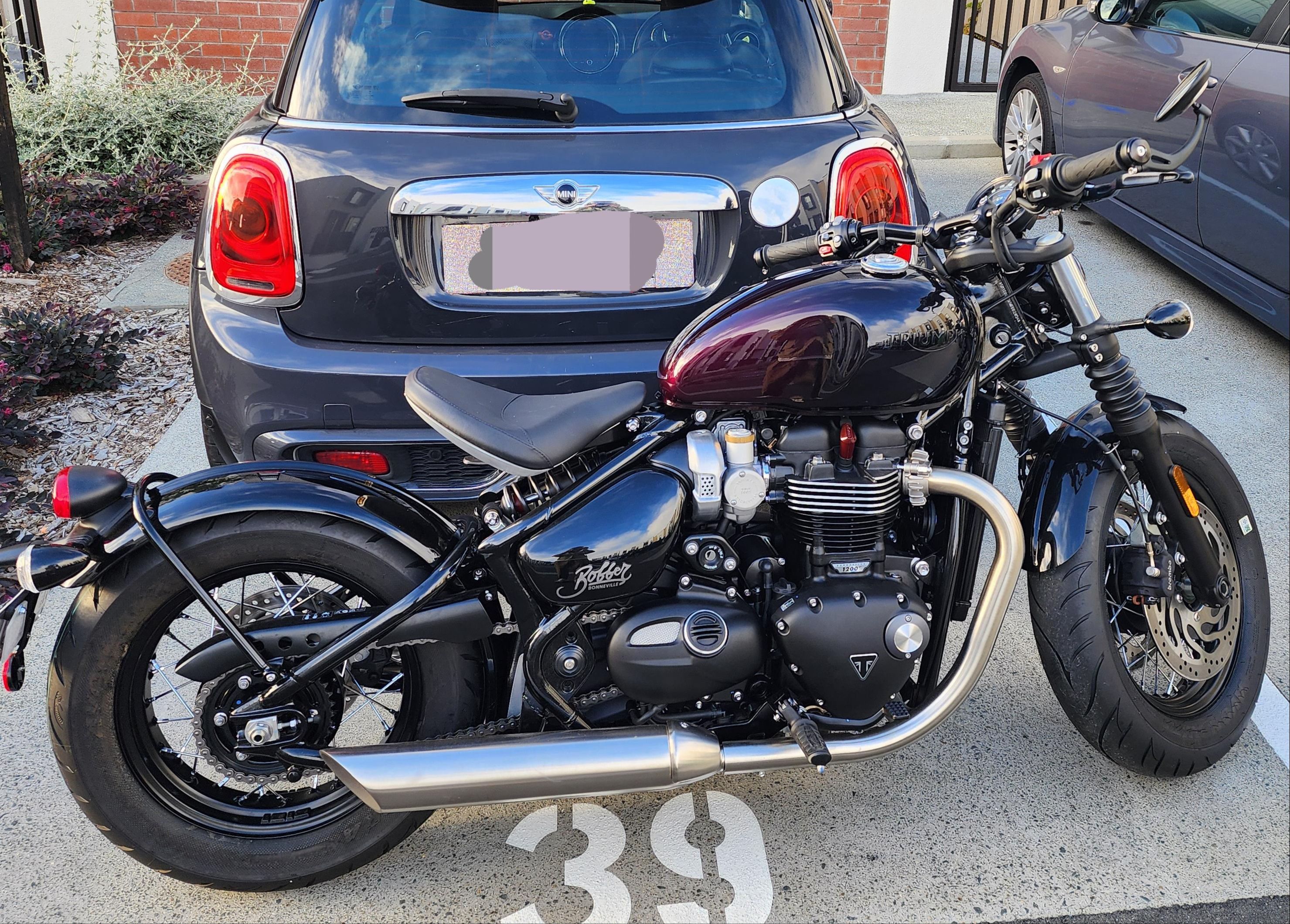 凯旋bobber渐变版 提车随录(外观&声浪)-triumph bonneville bobber