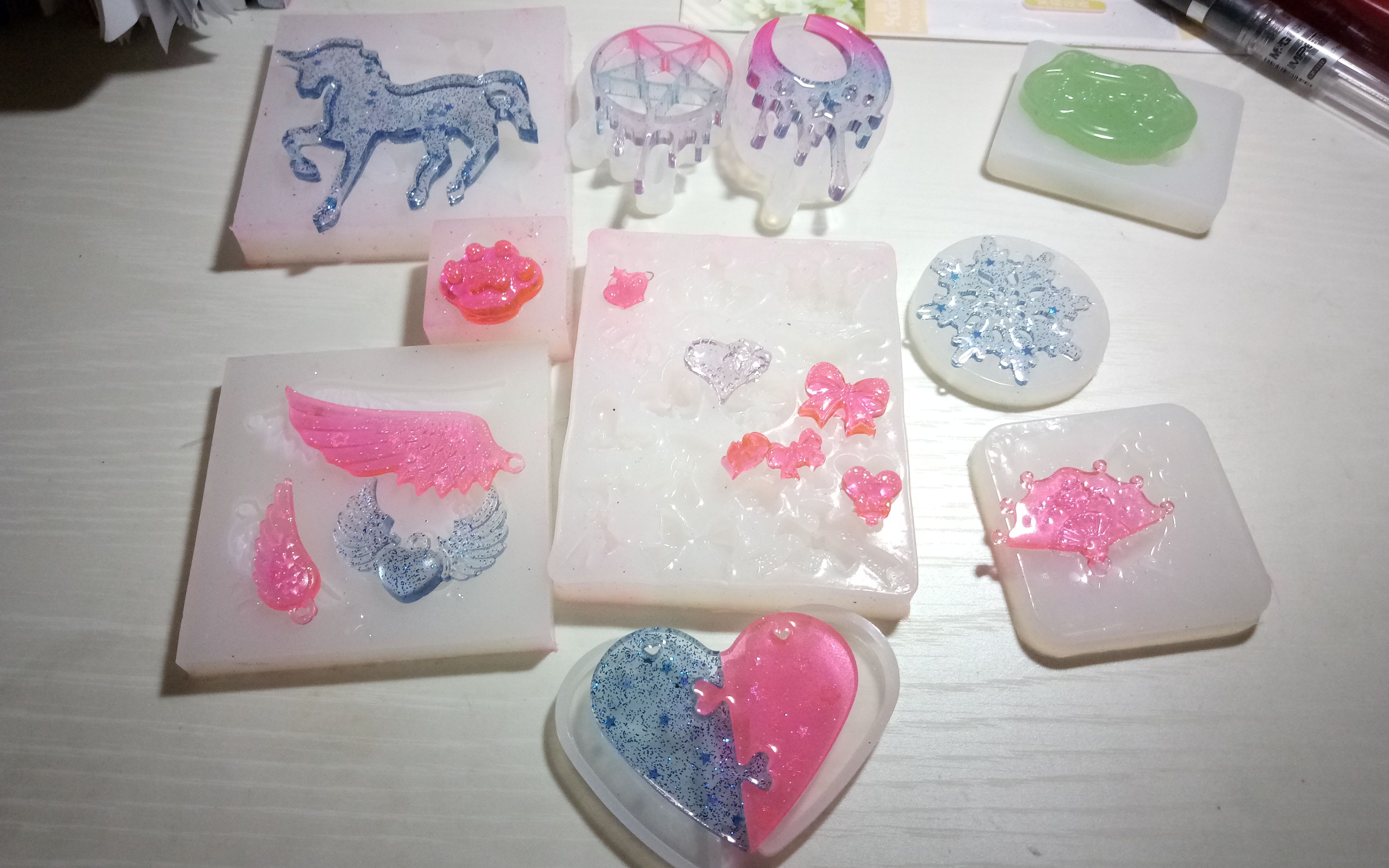 【水晶滴胶脱模】内置少女心满满的模具!以及渐变色翻车现场.
