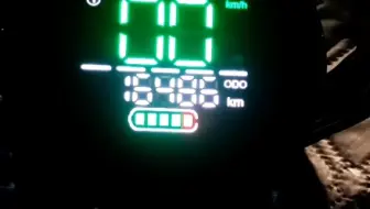 电动车仪表显示不掉格