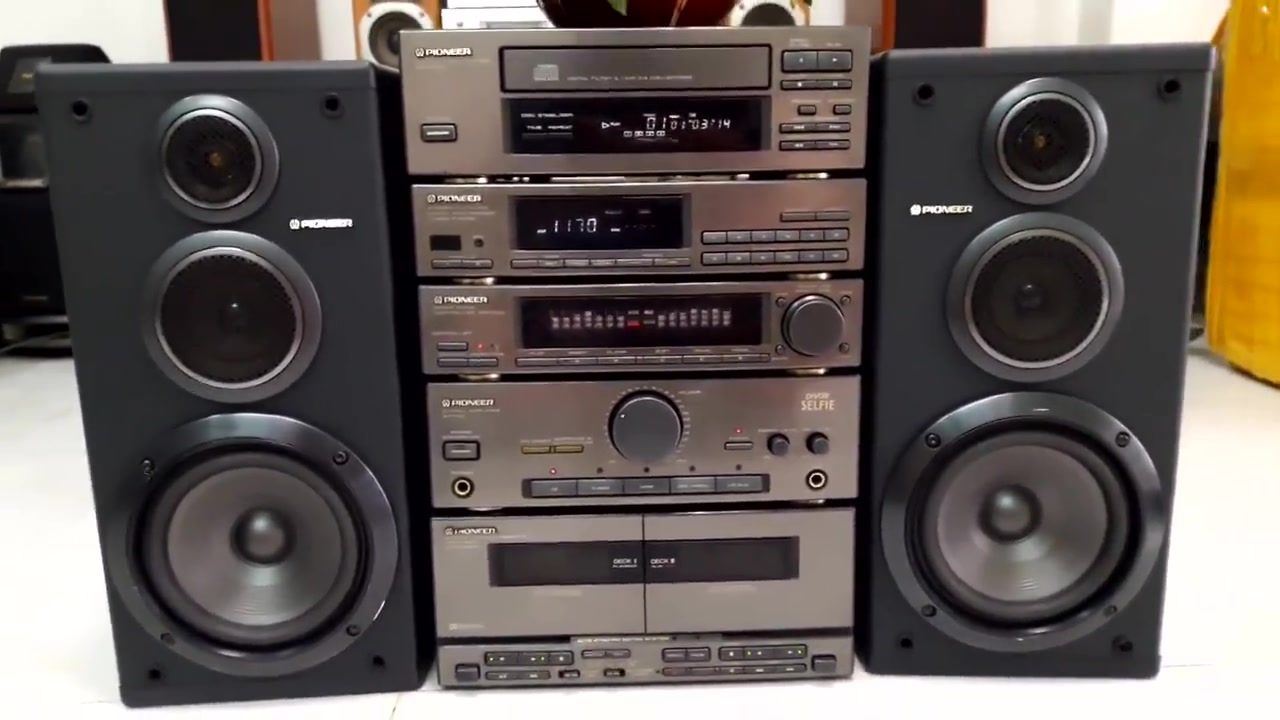 收藏许久的先锋p700音响现在听音质还是杠杠的