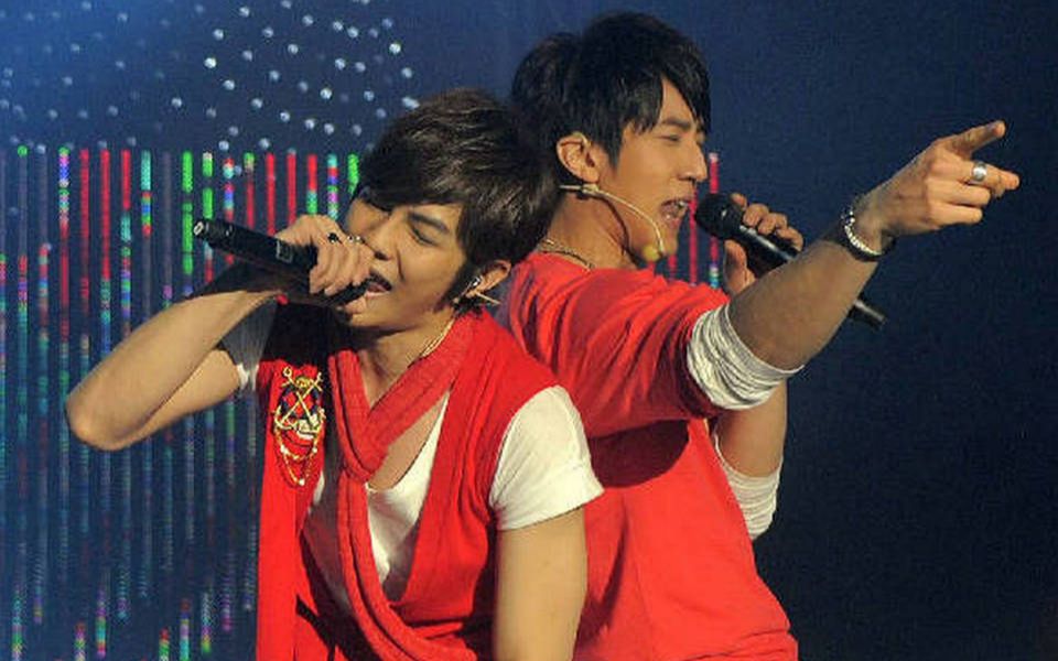 吴尊x汪东城 尊东 《一颗苹果》尊抢东,喊爸爸,韩国约会二人世界.