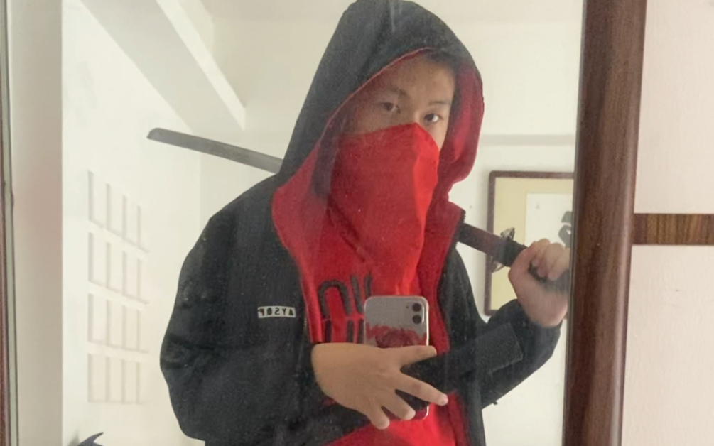 廉价cos红刀哥(反正没人看-yeat_x-yeat_x-哔哩哔哩视频