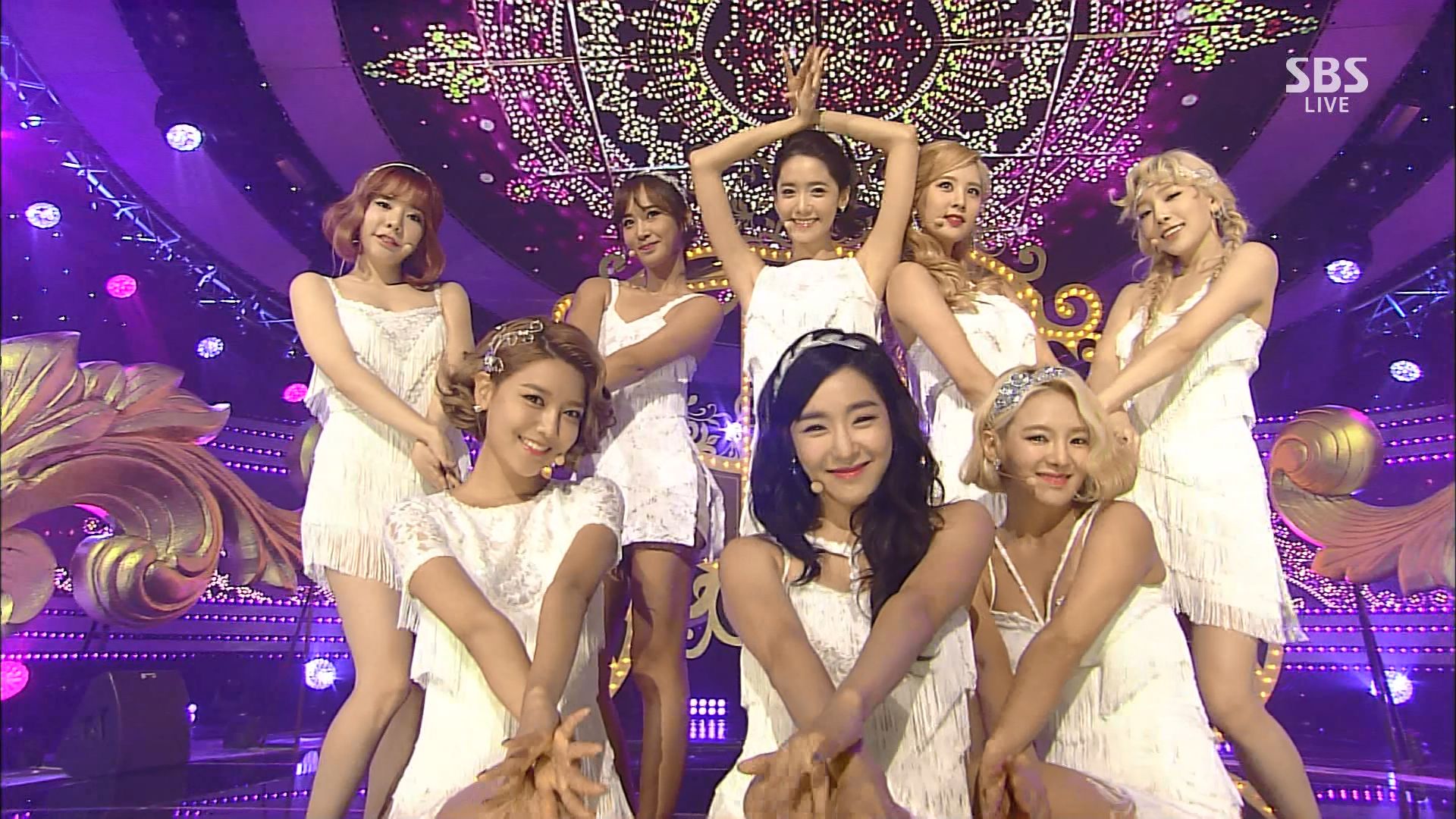 【live】少女时代 - lion heart 1位 150830 sbs 人气歌谣 打歌舞台