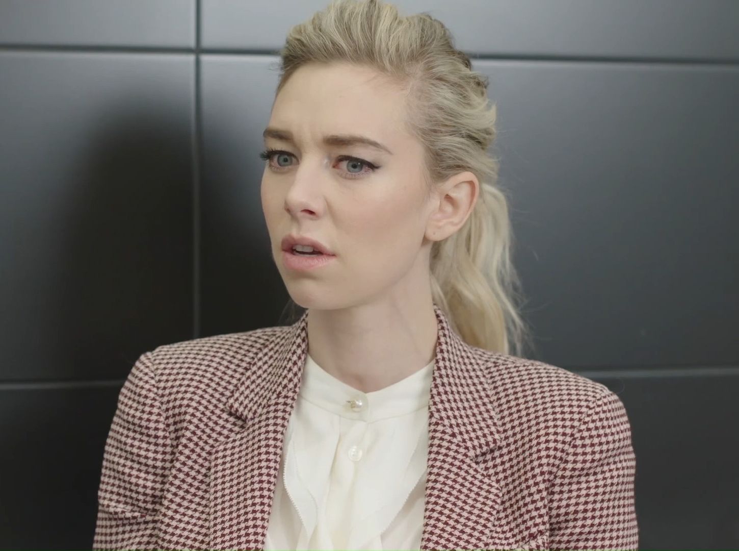 凡妮莎柯比聊恋情,王冠,玛格丽特公主演绎. | vanessa kirby