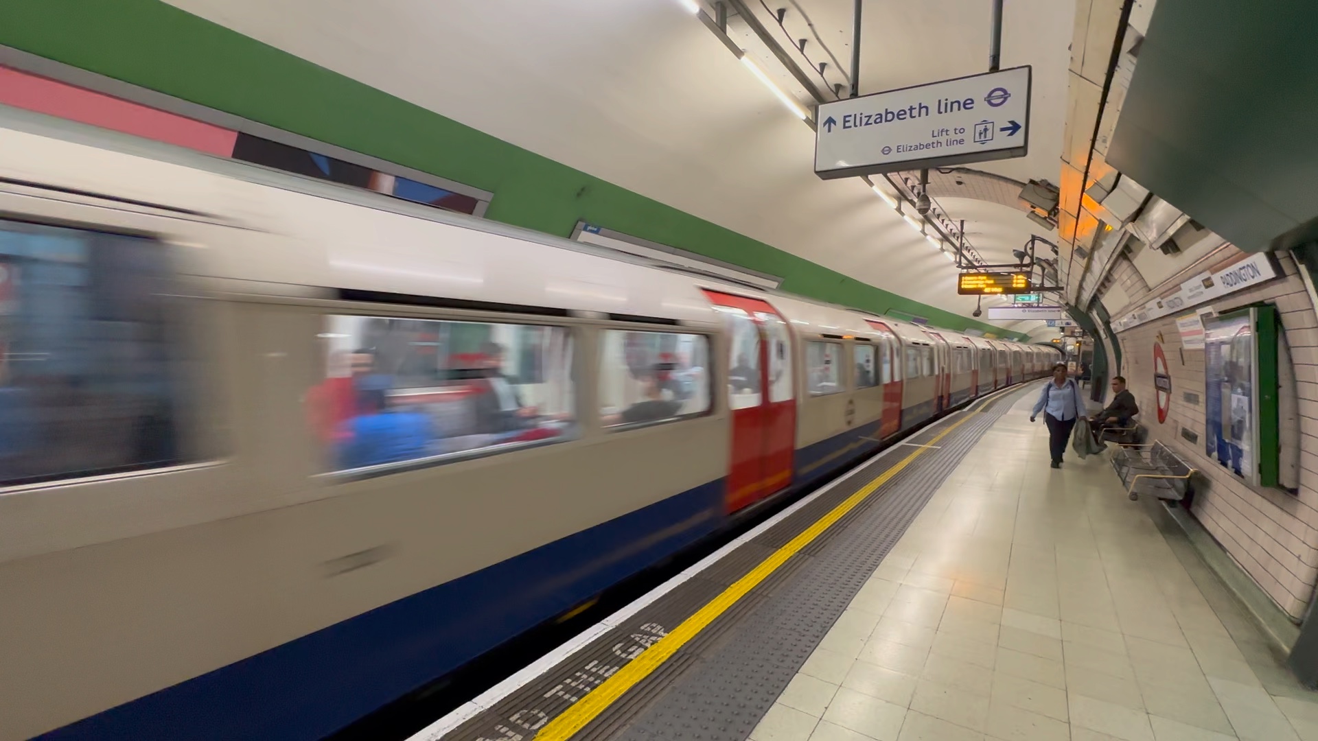【伦敦地铁】跟拍贝克鲁线列车出帕丁顿车站