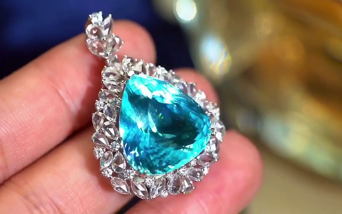 主石21点75ct帕拉伊巴吊坠颜色blue 附aigs证书18k镶嵌