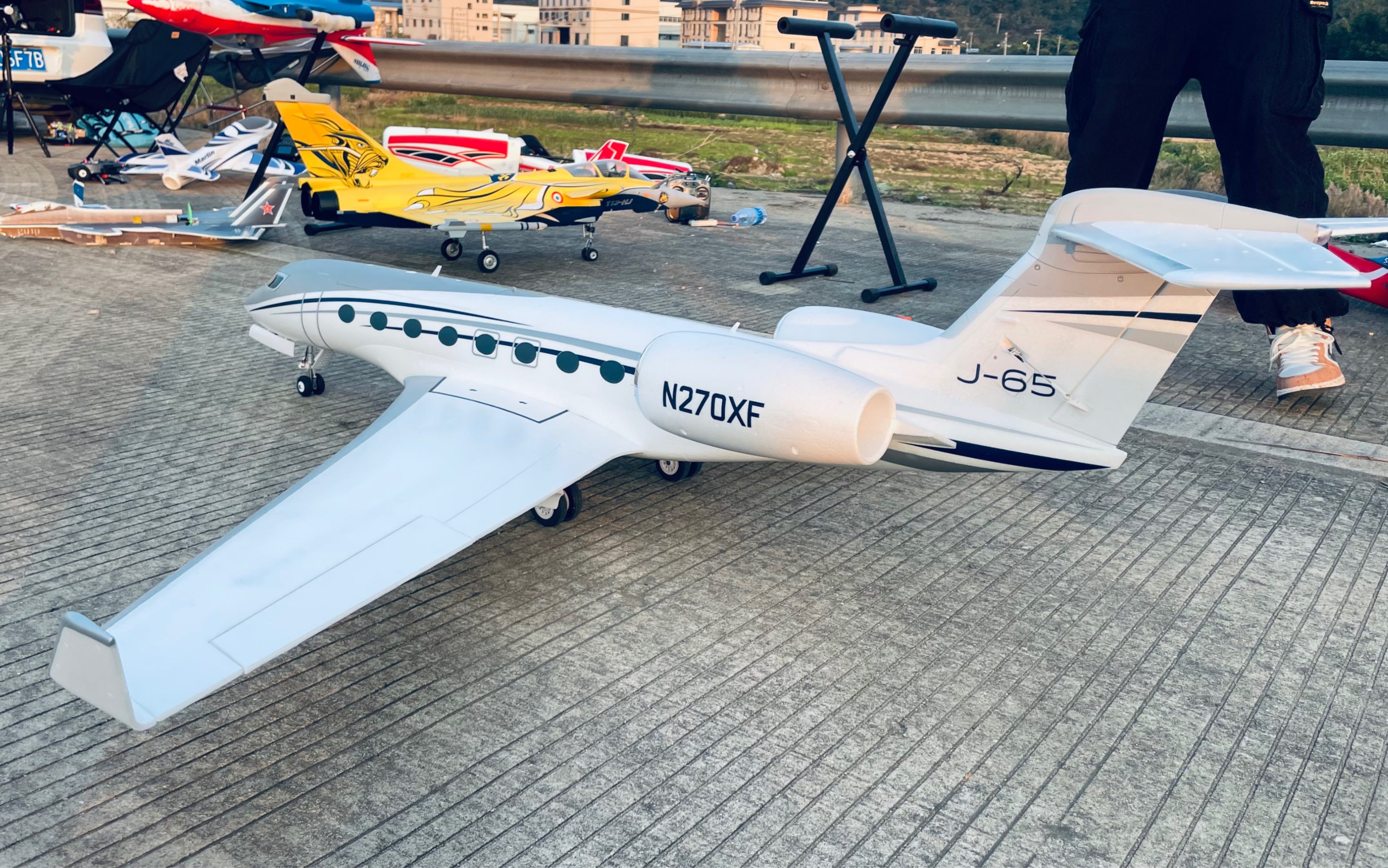 活动作品迅飞湾流双70航模涵道固定翼飞行